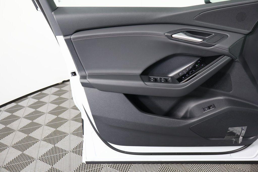 new 2027 Audi Q6 e-tron car, priced at $69,575