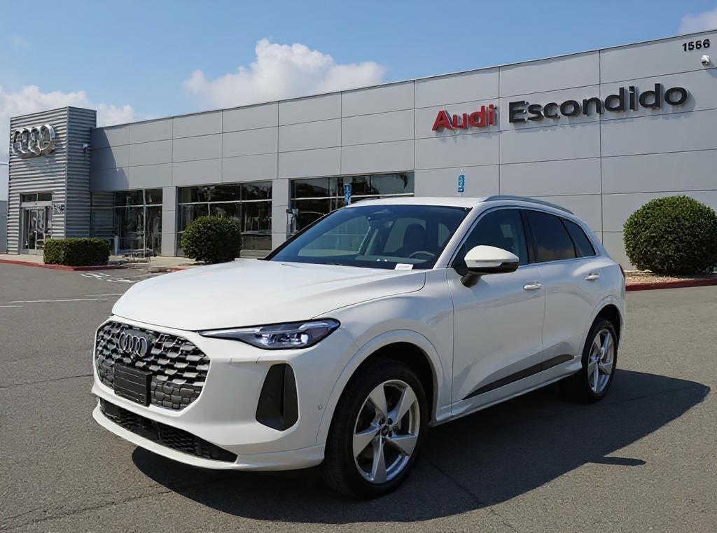 new 2025 Audi Q5 car, priced at $59,790