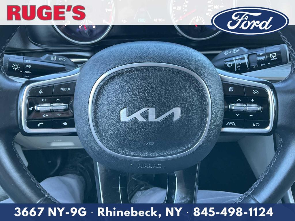 used 2022 Kia Carnival car, priced at $24,977