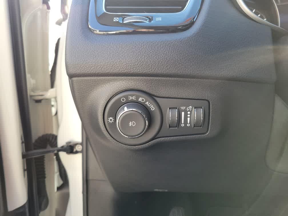 used 2020 Jeep Compass car, priced at $18,583