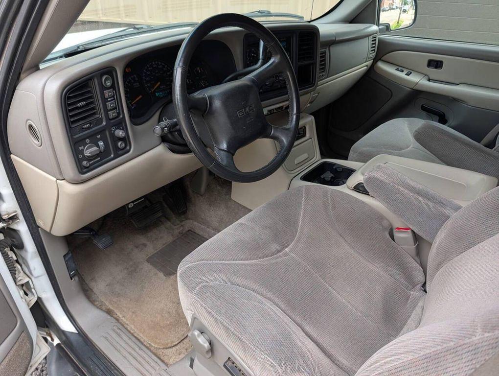 used 2001 GMC Yukon car, priced at $5,995