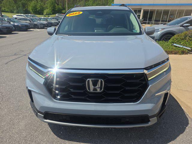 used 2025 Honda Pilot car, priced at $46,085