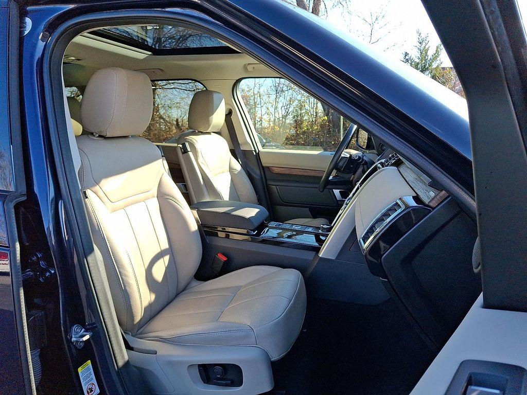 used 2018 Land Rover Discovery car, priced at $19,990
