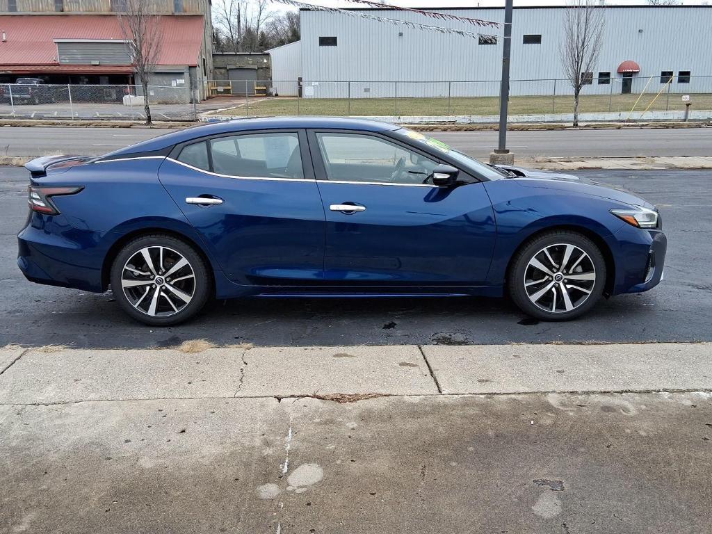 used 2023 Nissan Maxima car, priced at $24,995