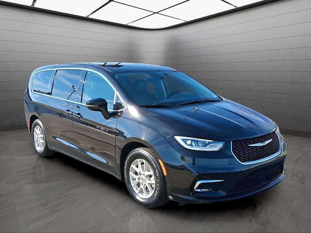 used 2024 Chrysler Pacifica car, priced at $26,800