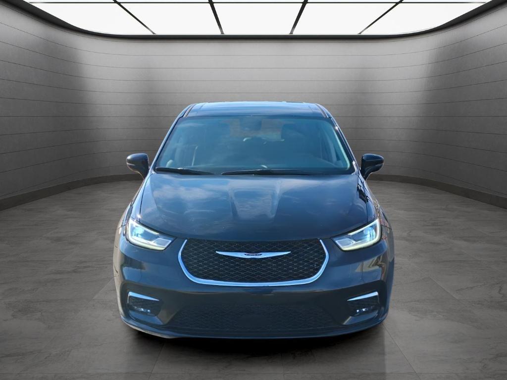 used 2024 Chrysler Pacifica car, priced at $27,000