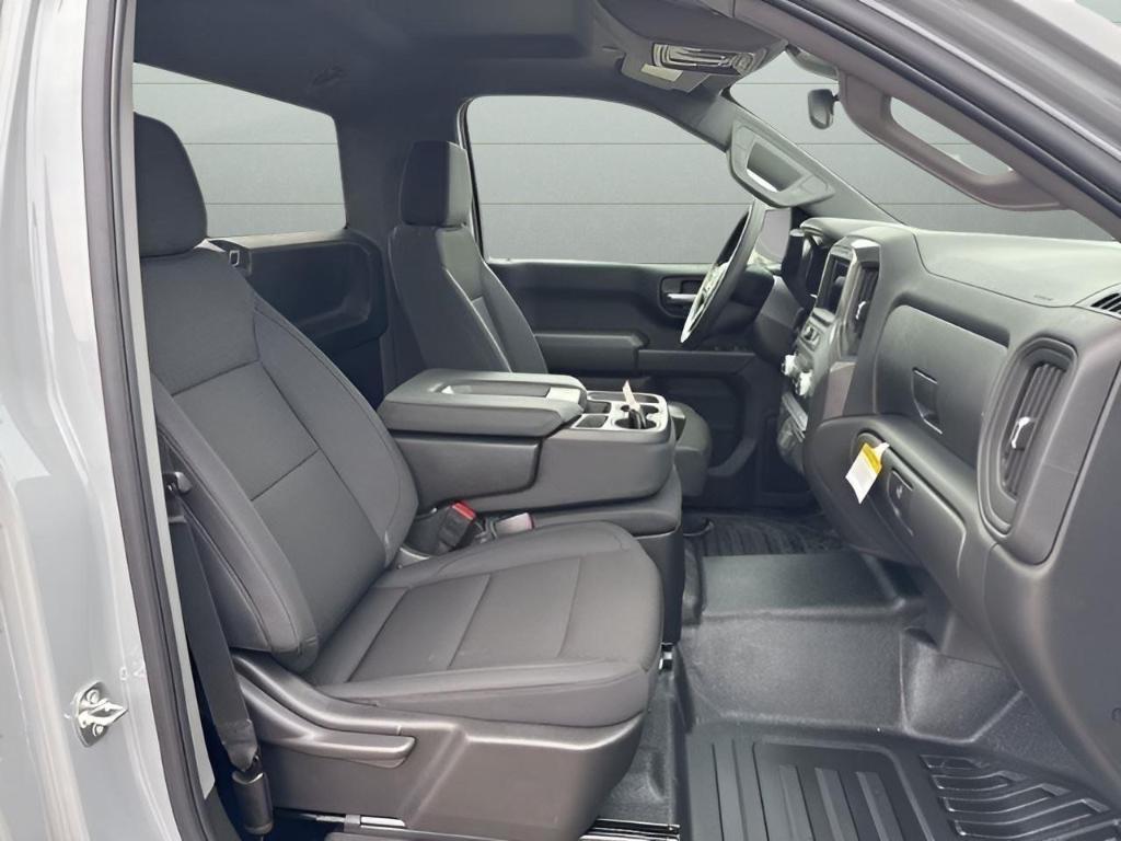 new 2025 GMC Sierra 1500 car, priced at $47,177