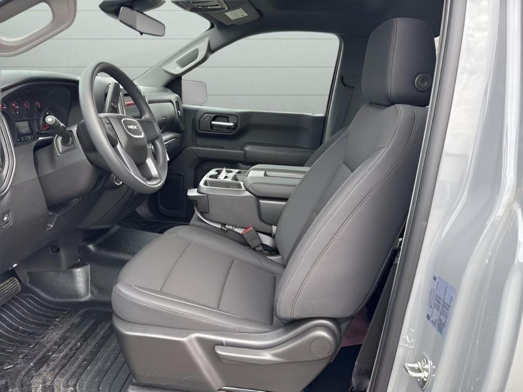 new 2025 GMC Sierra 1500 car, priced at $47,177