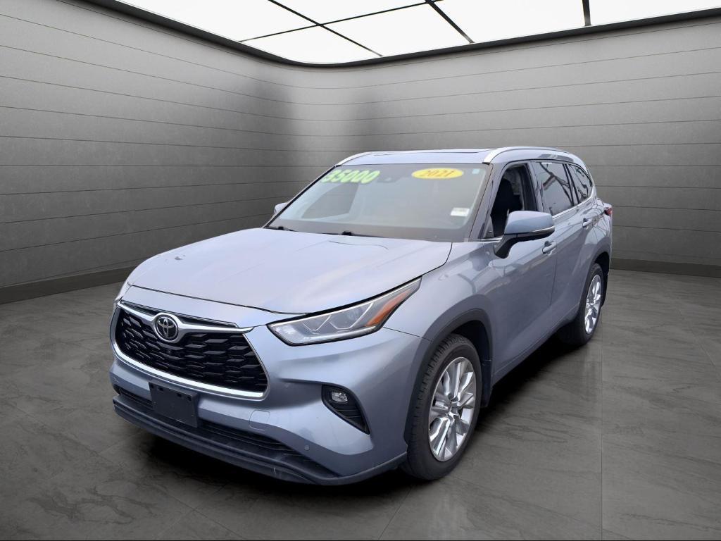used 2021 Toyota Highlander car, priced at $28,998