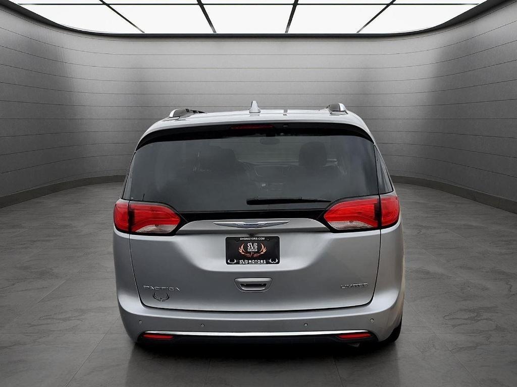 used 2020 Chrysler Pacifica car, priced at $21,500