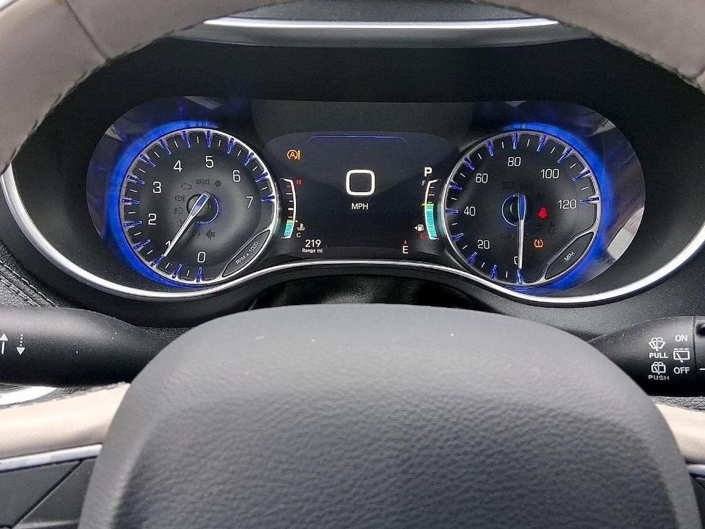 used 2020 Chrysler Pacifica car, priced at $21,500