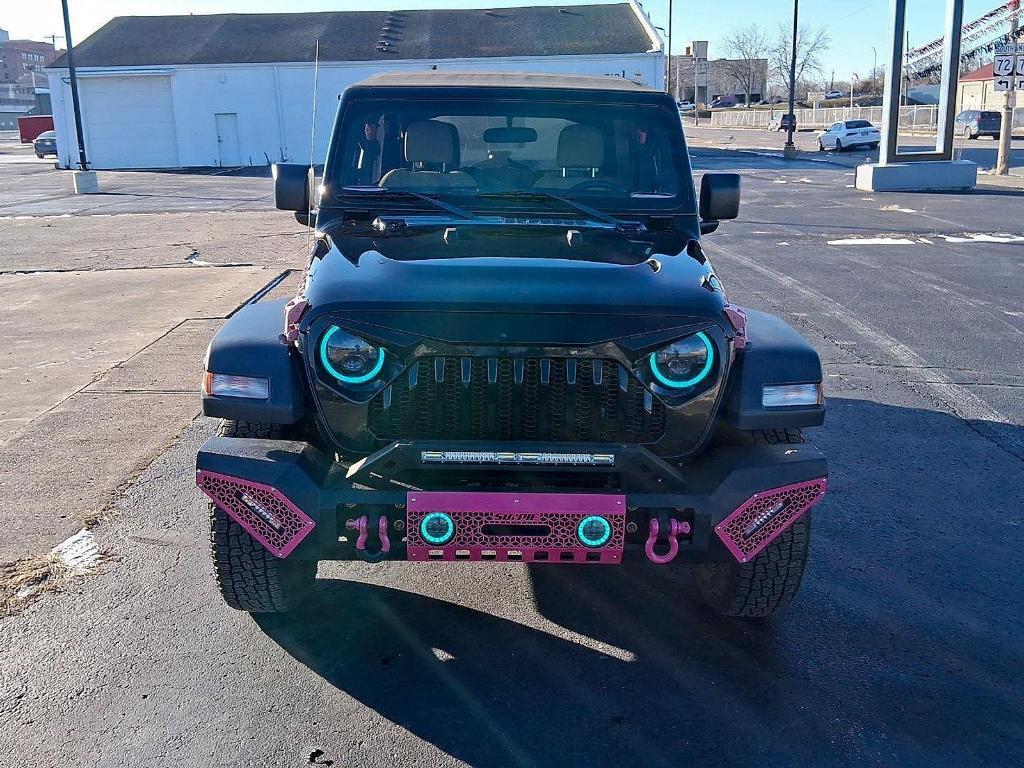 used 2018 Jeep Wrangler Unlimited car, priced at $22,250