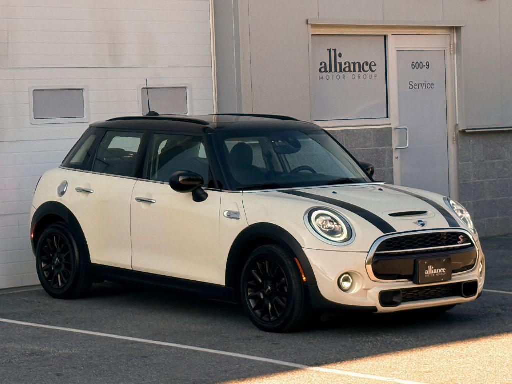 used 2021 MINI Hardtop car, priced at $17,997