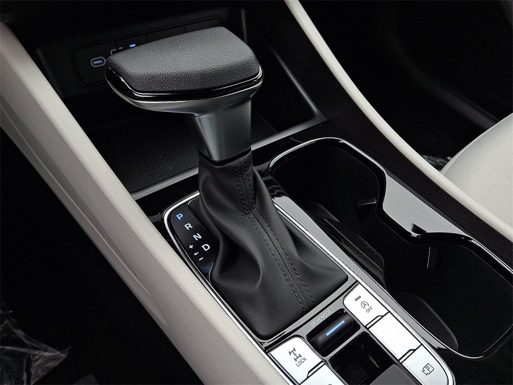 new 2026 Hyundai Tucson car, priced at $33,325