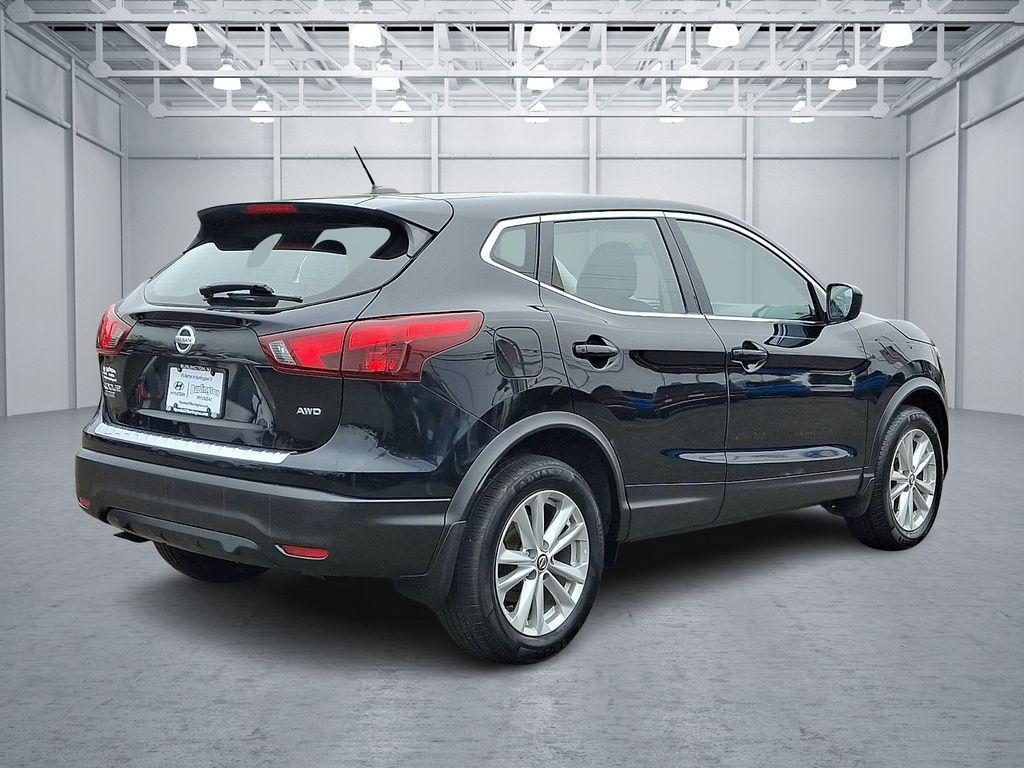 used 2019 Nissan Rogue Sport car, priced at $11,200