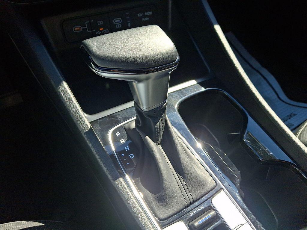 used 2025 Hyundai SANTA CRUZ car, priced at $35,000