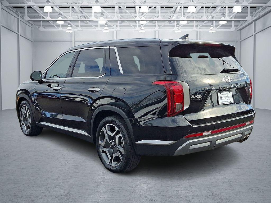 used 2023 Hyundai Palisade car, priced at $33,000