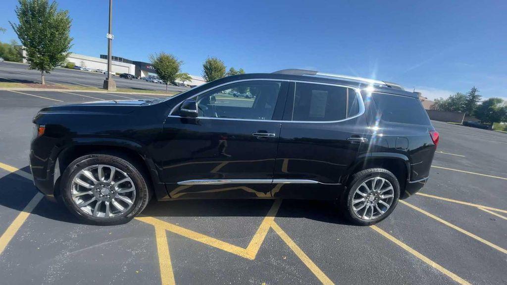 used 2022 GMC Acadia car, priced at $37,890
