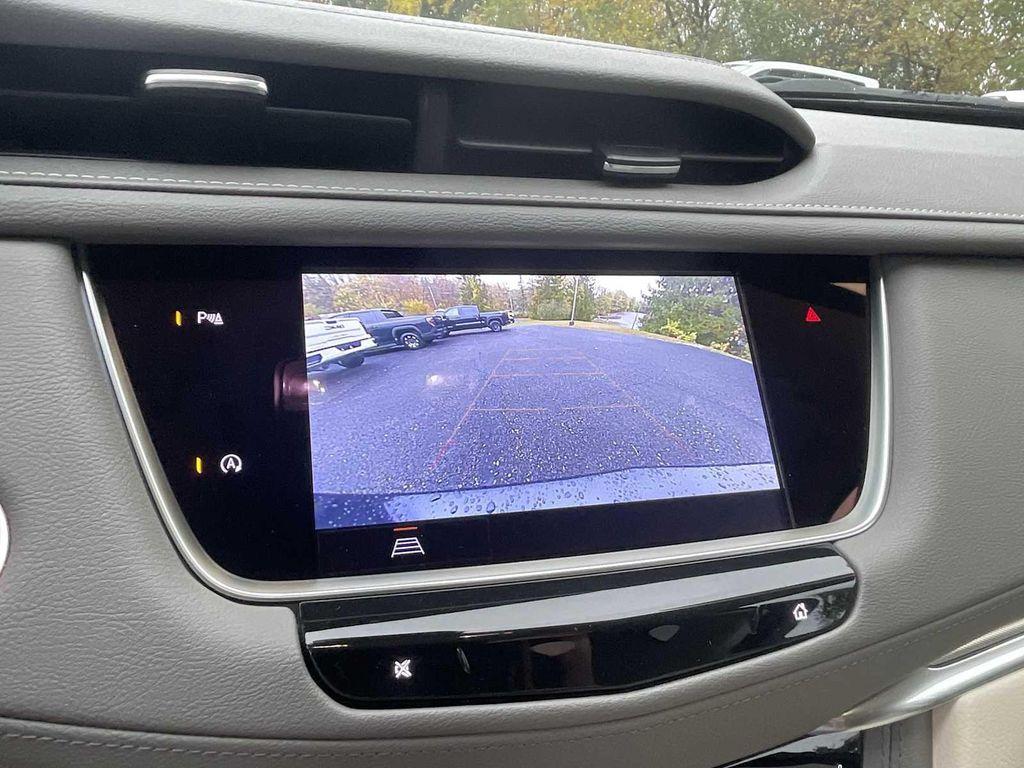 used 2023 Cadillac XT5 car, priced at $33,990