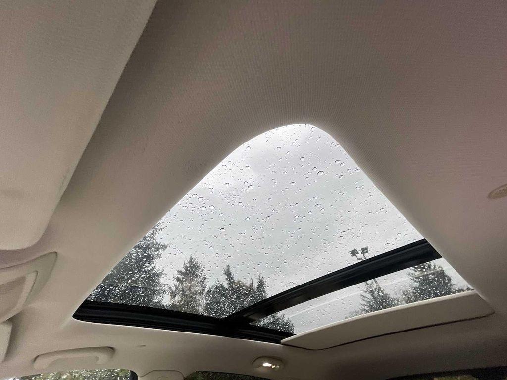 used 2023 Cadillac XT5 car, priced at $33,990