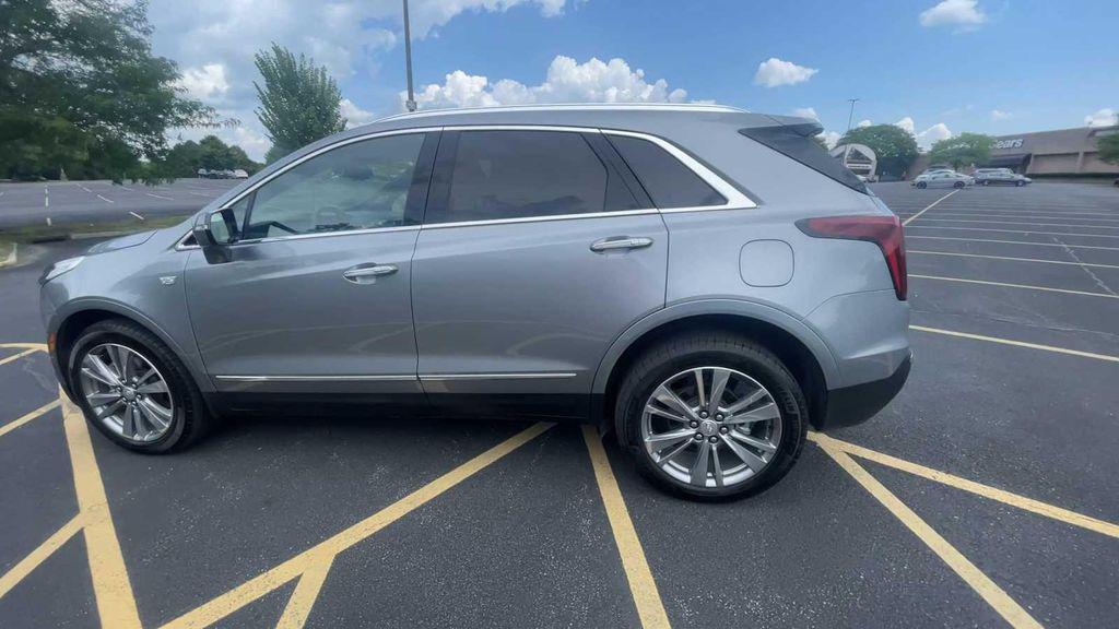 used 2025 Cadillac XT5 car, priced at $47,988
