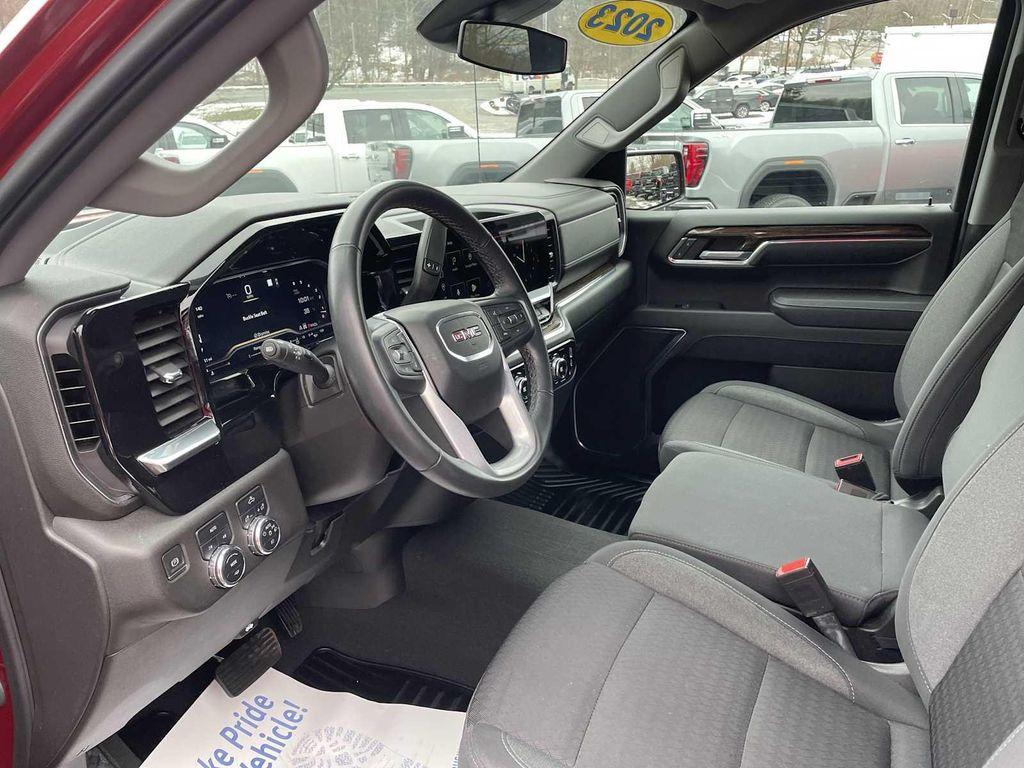 used 2023 GMC Sierra 1500 car, priced at $41,900