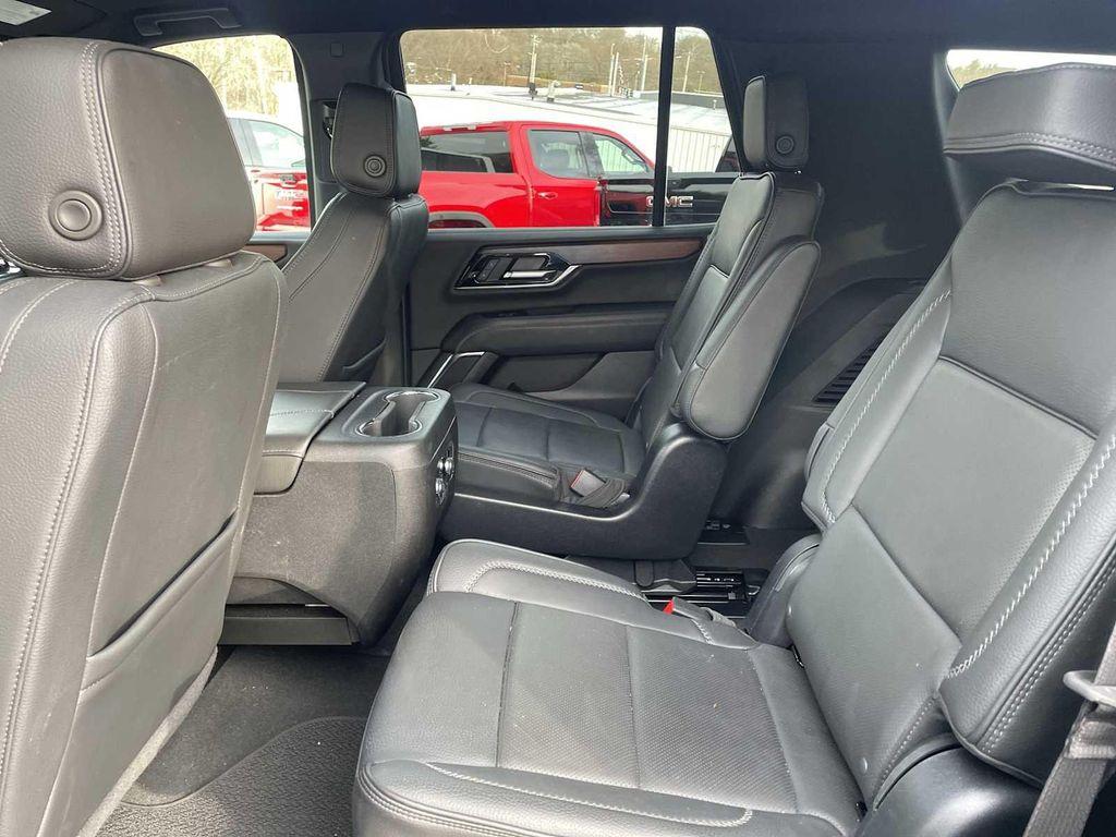 used 2025 GMC Yukon car, priced at $73,781