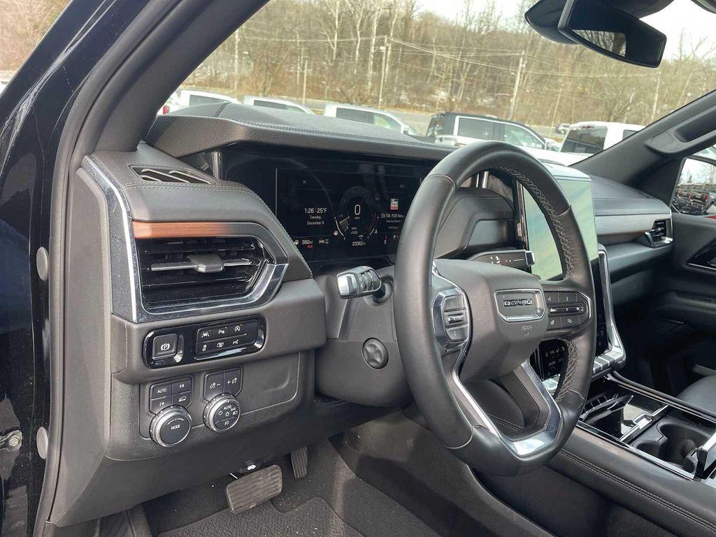 used 2025 GMC Yukon car, priced at $73,781