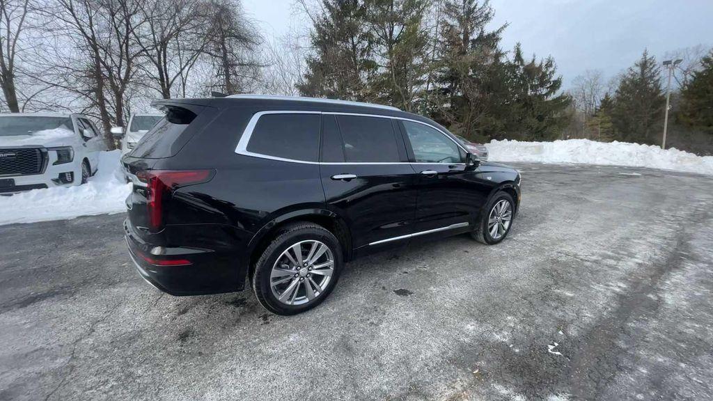 used 2025 Cadillac XT6 car, priced at $48,900