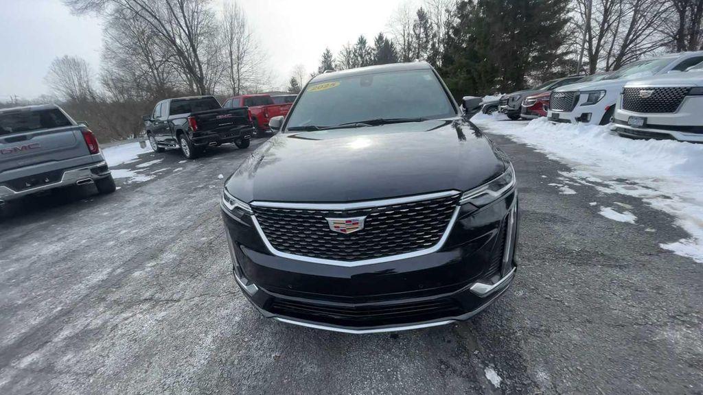 used 2025 Cadillac XT6 car, priced at $48,900