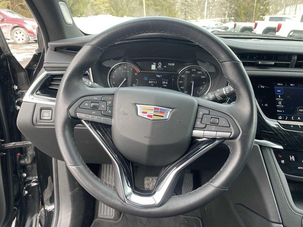 used 2025 Cadillac XT6 car, priced at $48,900