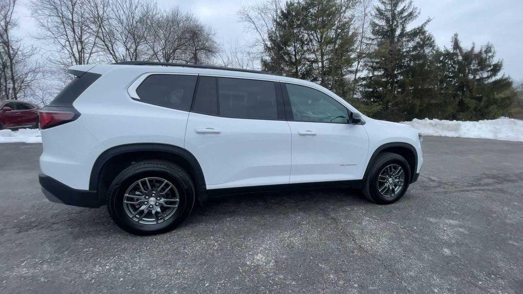 used 2025 GMC Acadia car, priced at $38,949