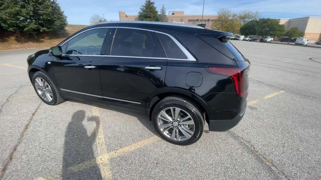 used 2024 Cadillac XT5 car, priced at $39,990