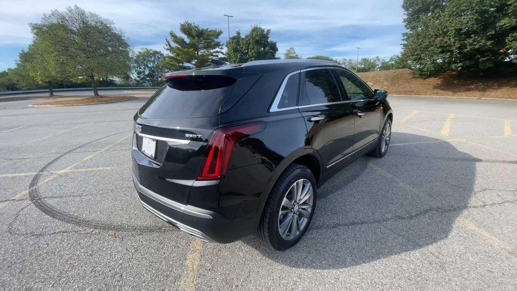 used 2024 Cadillac XT5 car, priced at $39,990