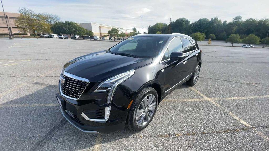 used 2024 Cadillac XT5 car, priced at $39,990