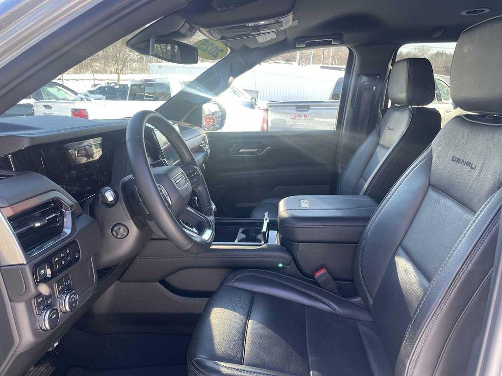 used 2025 GMC Yukon XL car, priced at $74,942