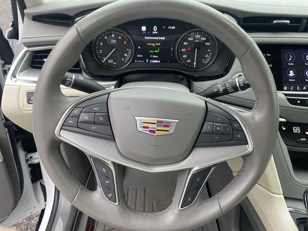used 2022 Cadillac XT5 car, priced at $32,990