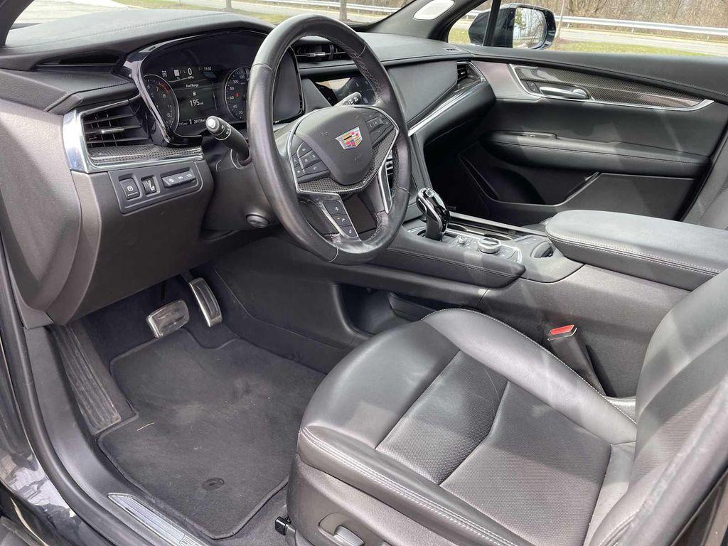 used 2023 Cadillac XT5 car, priced at $36,900