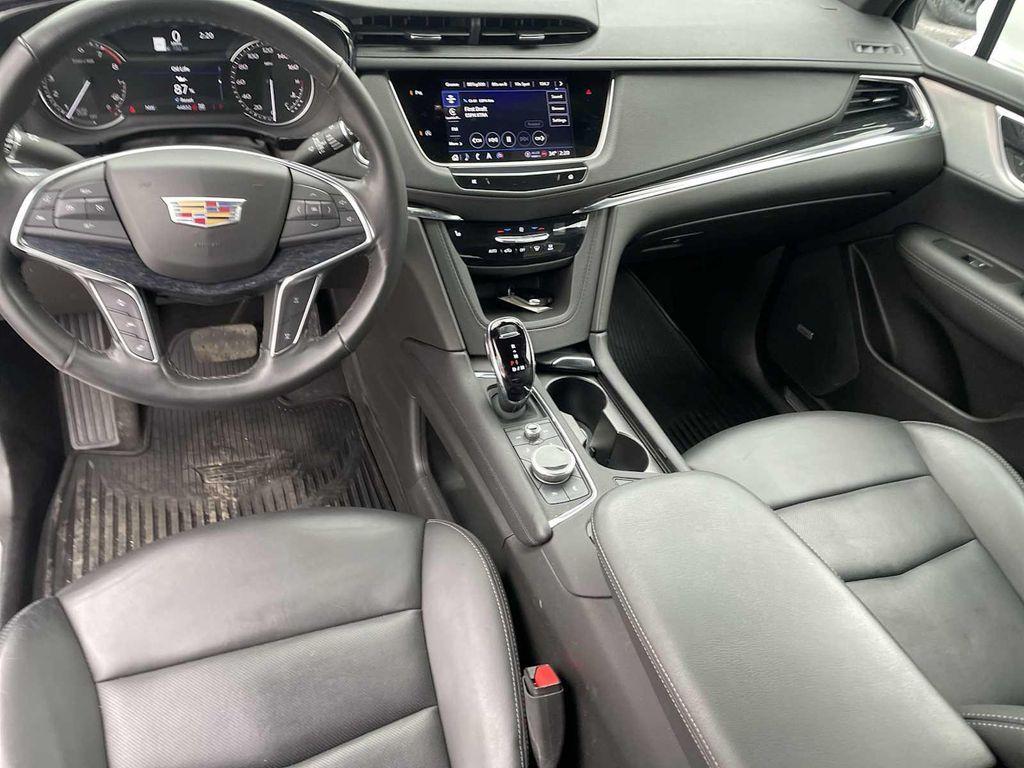 used 2023 Cadillac XT5 car, priced at $33,990