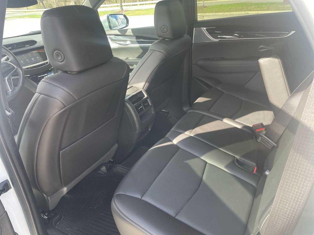 used 2023 Cadillac XT5 car, priced at $33,990