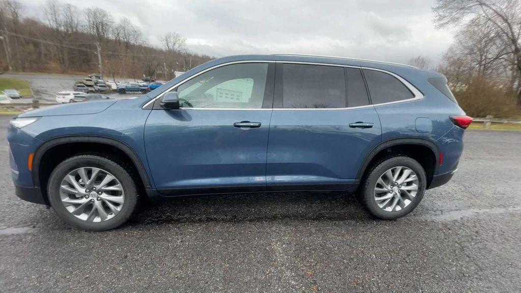 used 2025 Buick Enclave car, priced at $38,900