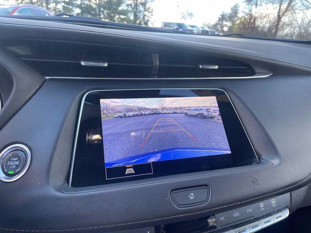 used 2021 Cadillac XT4 car, priced at $25,900