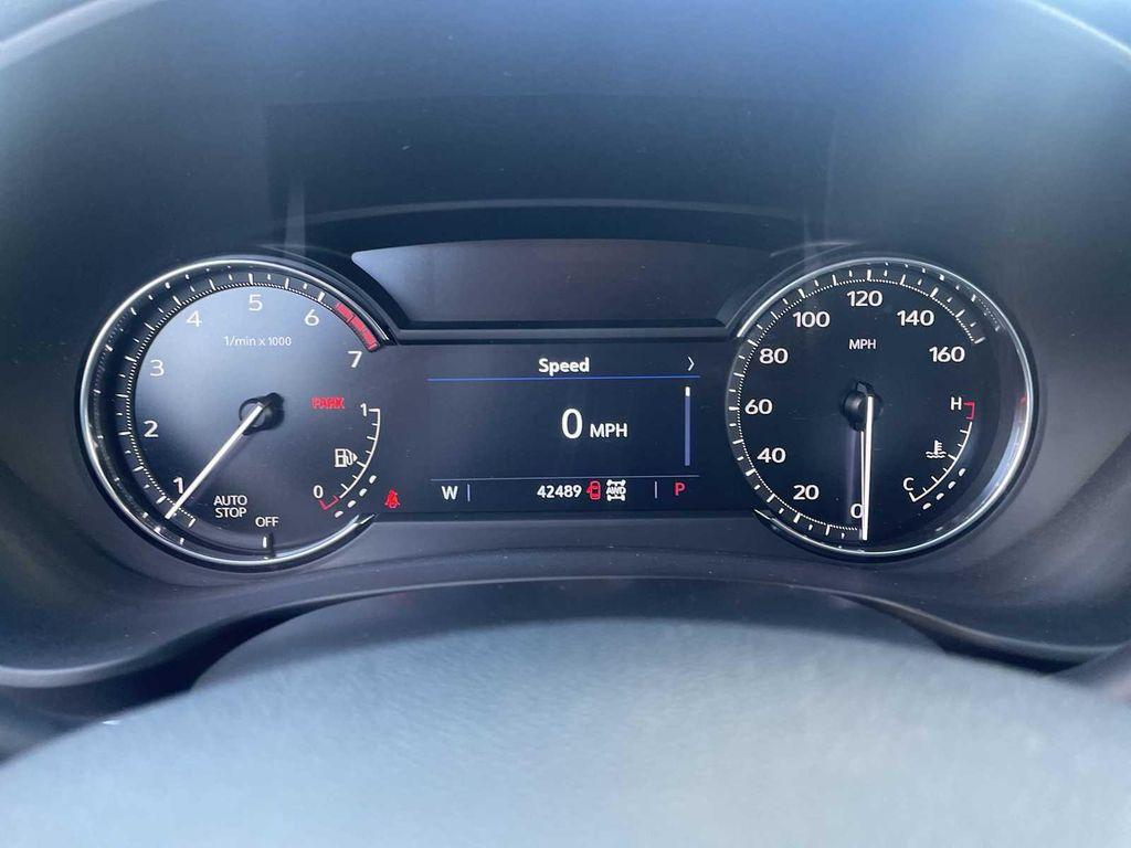 used 2021 Cadillac XT4 car, priced at $25,900