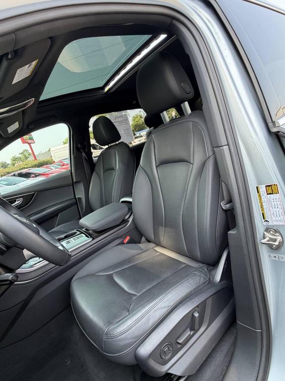 used 2023 Audi Q7 car, priced at $36,400
