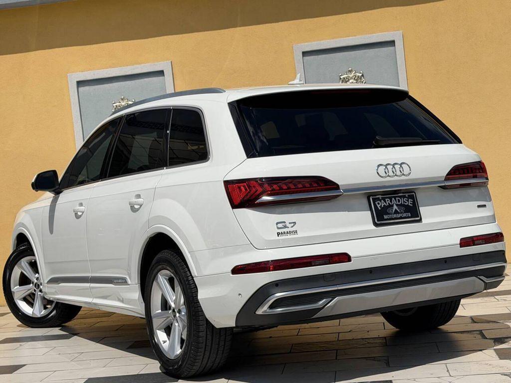 used 2023 Audi Q7 car, priced at $33,900