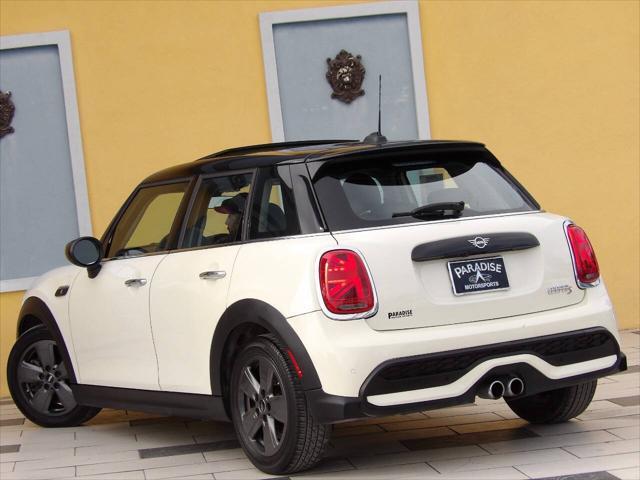 used 2022 MINI Hardtop car, priced at $18,400