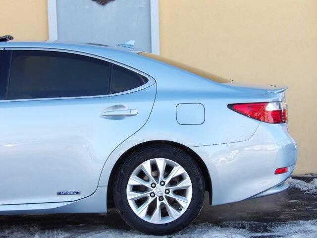 used 2013 Lexus ES 300h car, priced at $13,400