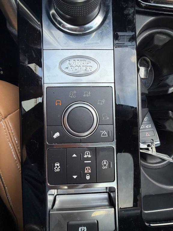 Land Rover Discovery view 33