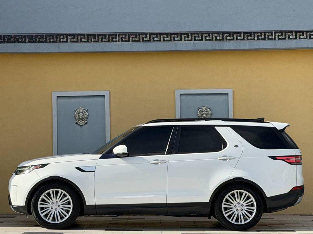 used 2019 Land Rover Discovery car, priced at $18,400