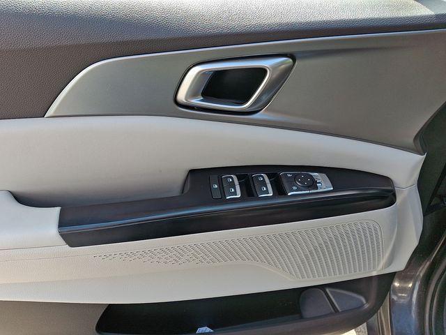 used 2024 Kia Carnival car, priced at $30,132